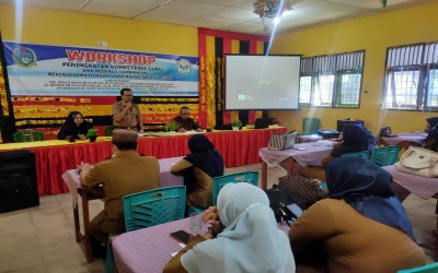 SMA Negeri 1 Tambangan Laksanakan Workshop Peningkatan Kompetensi Guru Bekerjasama Dengan Universitas Negeri Medan